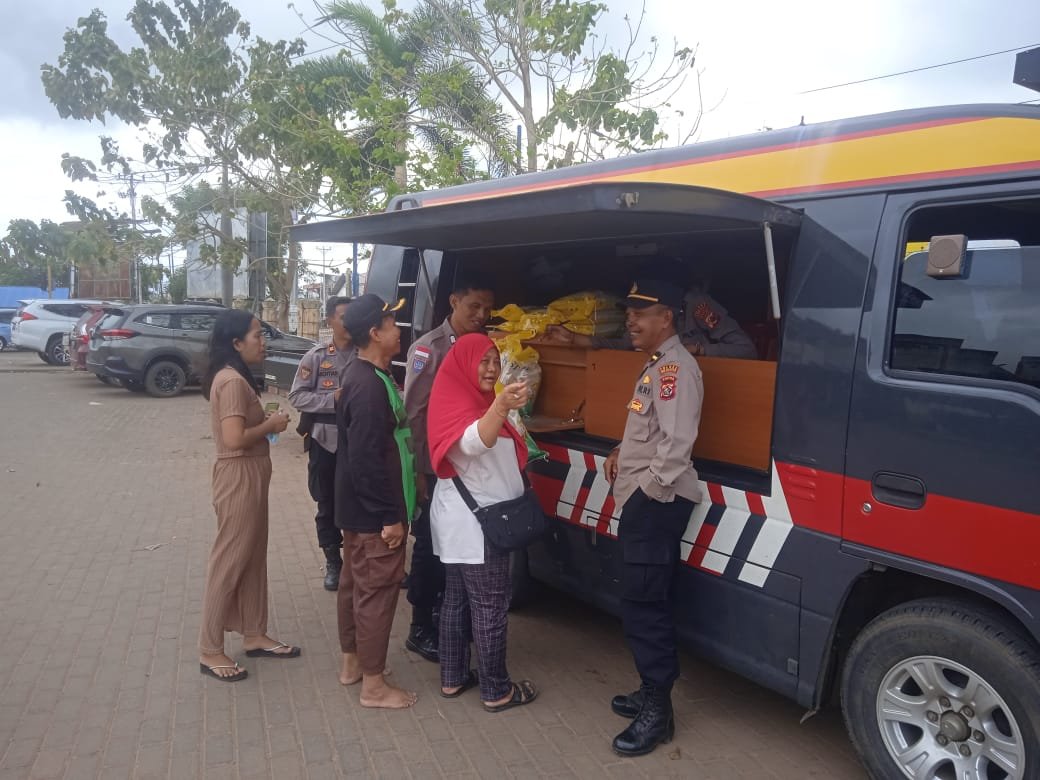 Polres Merauke Gelar Operasi Gerakan Pangan Murah Hari Ke-9, 720 Kg Beras Terdistribusi Kepada Warga